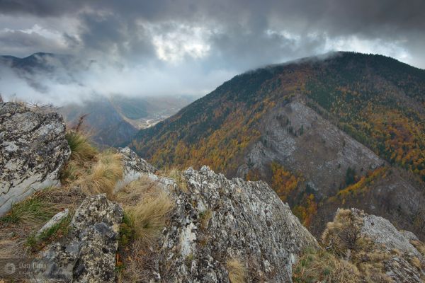 Ilustrační fotografie horského terénu.