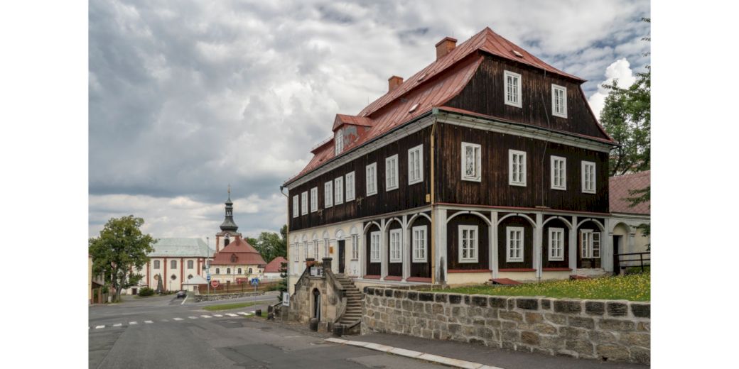 Den otevřených podstávkových domů